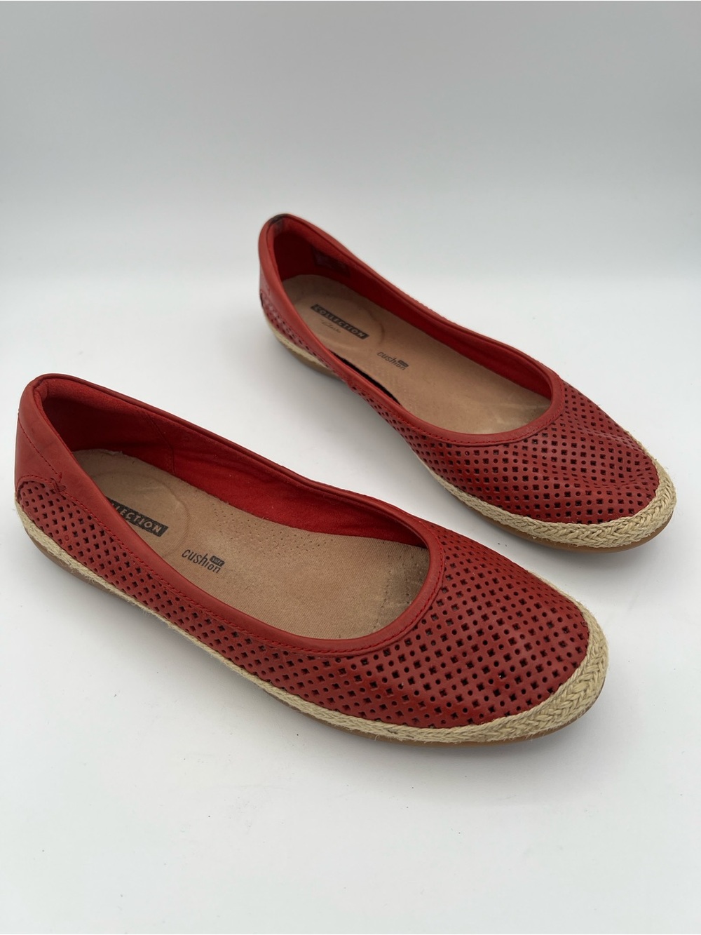 Clarks Collection Red Perforated Espadrille Flats Women’s 8.5 M Cushion Soft
